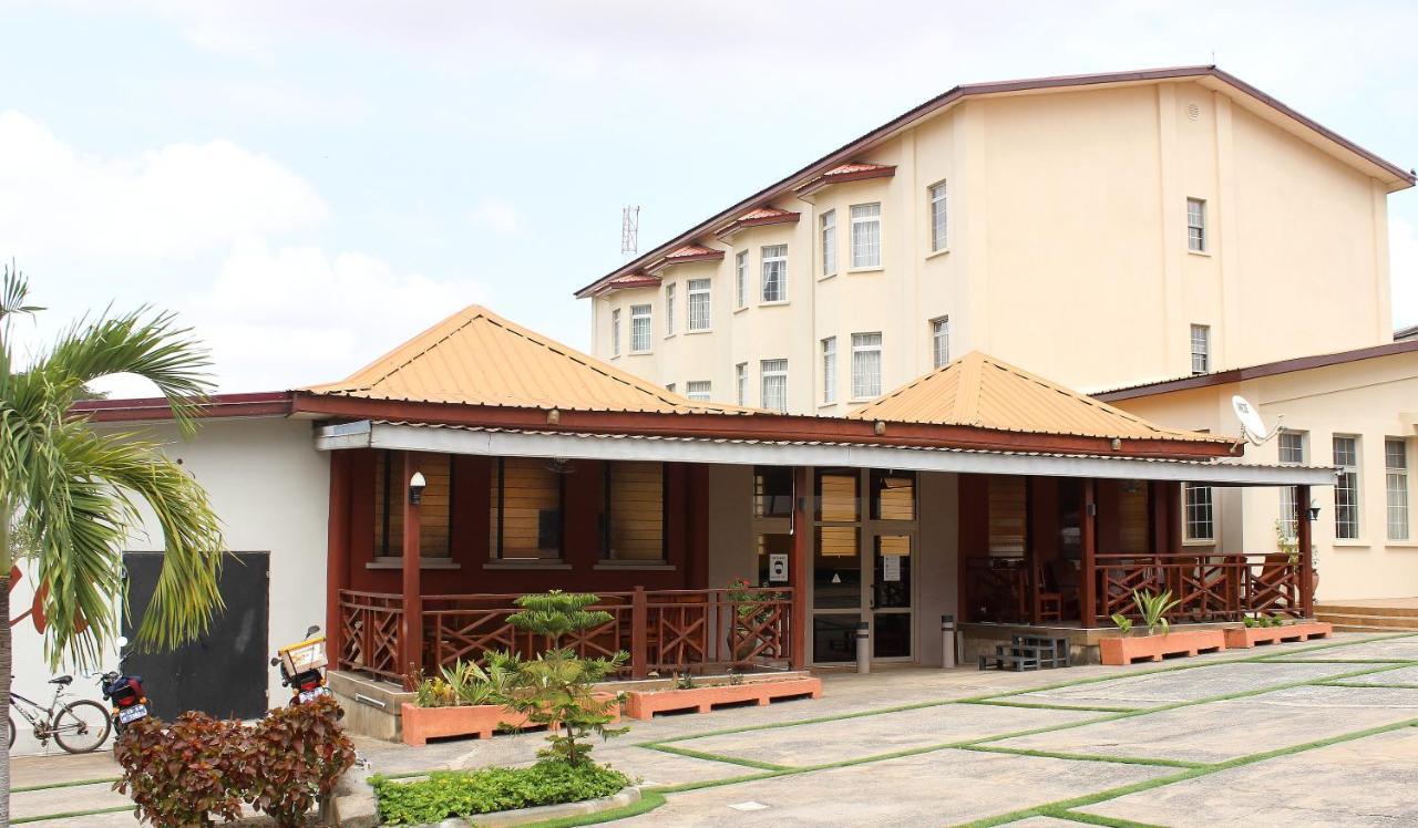 The Congress Hotel Accra Exterior photo