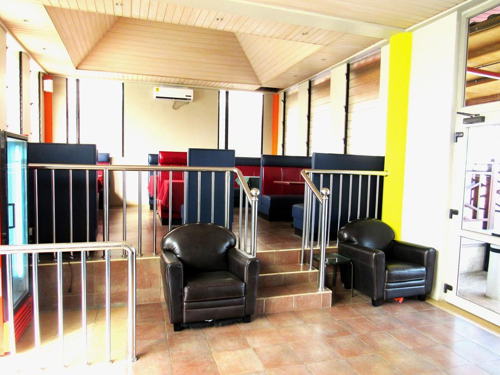 The Congress Hotel Accra Exterior photo